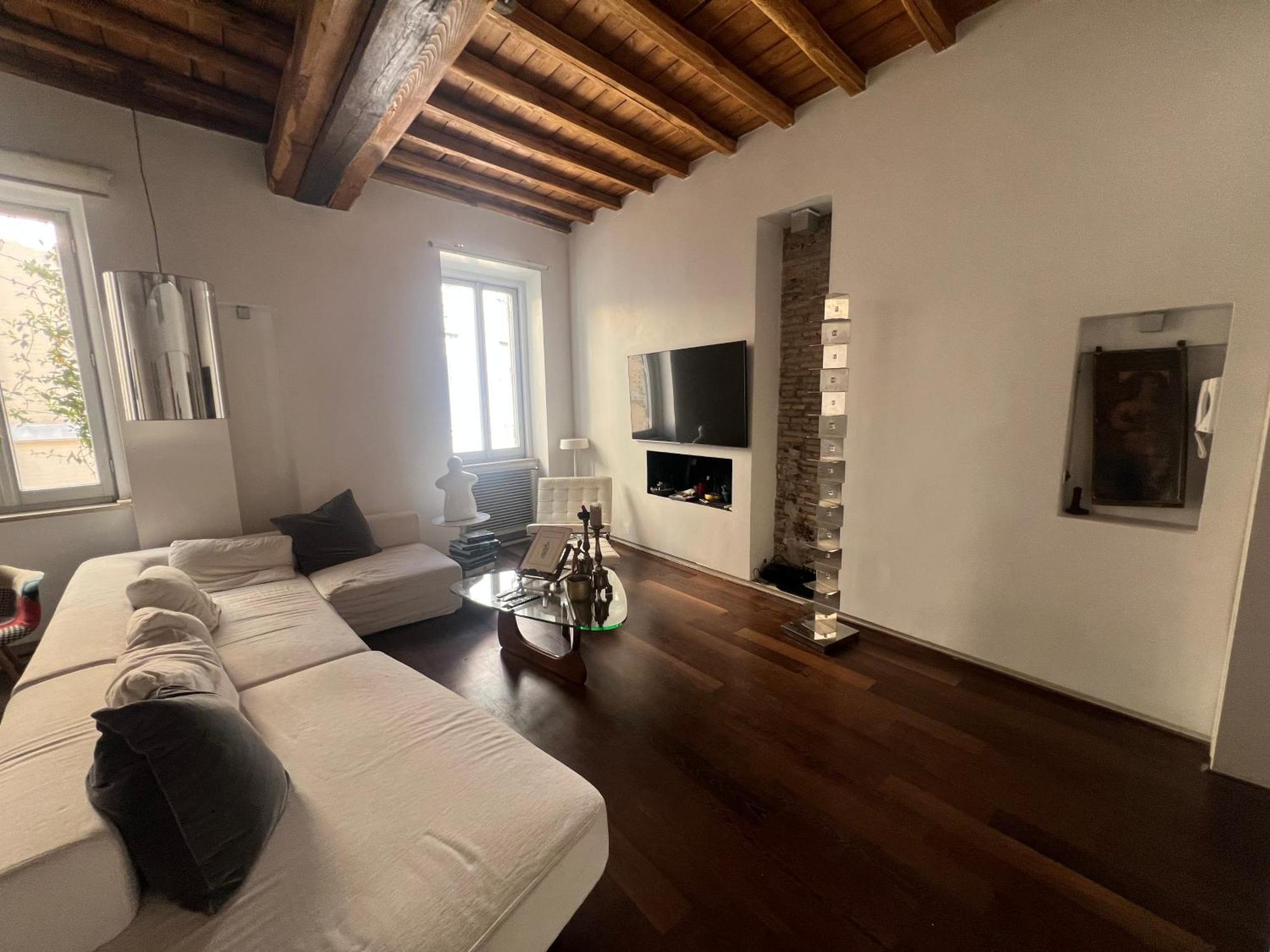 Labanca's Prestige Navona *